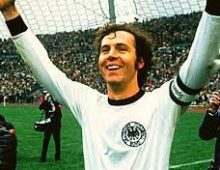 Der kaiser Franz Beckenbauer n’est plus